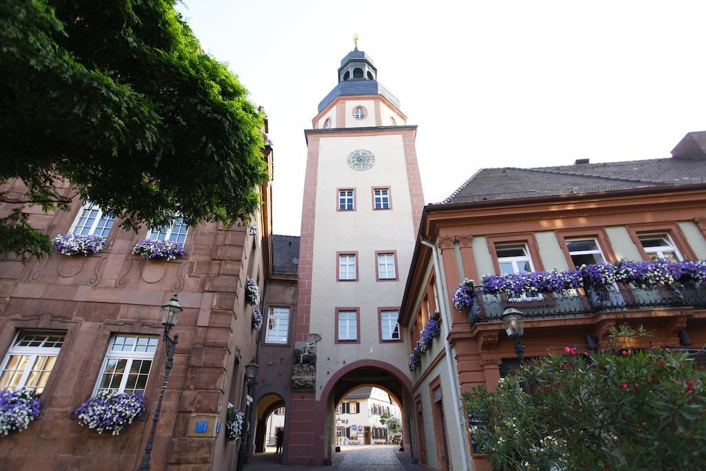 Stadthotel Engel Ettlingen Exterior photo
